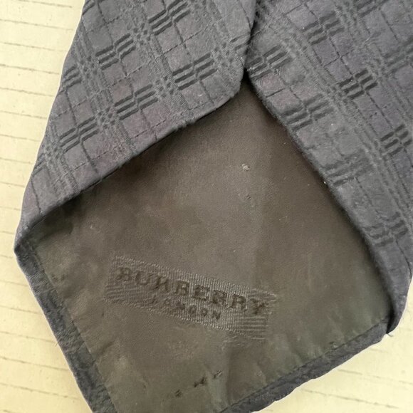 Burberry navy abstract print silk tie - Picture 4 of 5